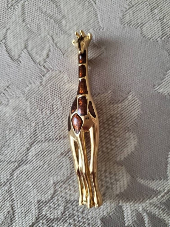 Vintage Liz Claiborne Giraffe Brooch - Liz Claibor