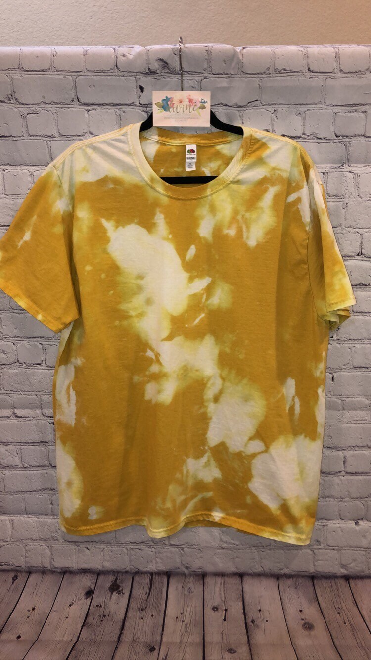 Bleached tee shirt / reverse tie dye / acid wash shirt / Etsy.de