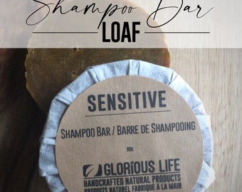 Champú Sensitive en barra: 15 barras sin envolver, ingredientes naturales, de origen vegetal y ecológicos, sin colorantes, aromas ni agentes espumantes sintéticos.