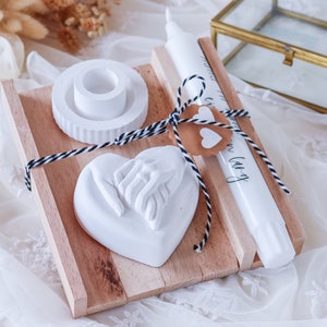 Hochzeit Geschenkset mit Stabkerze und Kerzenständer und Herz mit Händen - Hochzeitsgeschenk - Mitbringsel - Geschenk zur Hochzeit