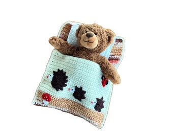 Doll bed - sleeping bag for dolls 30 cm or teddy bear 30 cm Hedgehog family