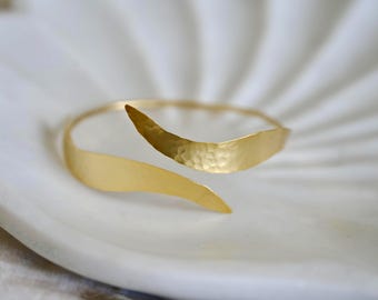 Hammered Gold Olive Leaf Upper Arm Cuff – Greek Goddess Inspired Bronze Bracelet