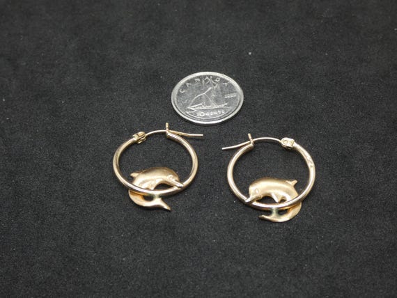 10K Dolphin Solid Yellow Gold Jumping Through Hoop - image 2