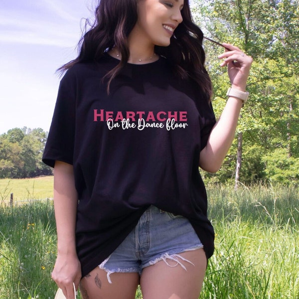 Heartache on The Dance Floor Country Music Shirt Country Concert Outfit Line Dance Tshirt Cowboy Cowgirl Tee Western Rodeo Oversized Tshirt