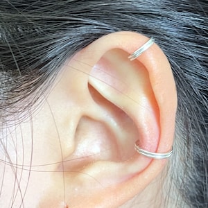 227)  No Piercing Double Band Ear Cuff for Upper or Middle Ear. Minimalist earring (Cartilage, Conch)