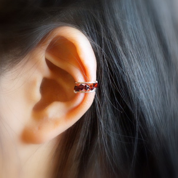 49)No piercing Simple Beads Ear Cuff - Garnet Color. Minimalist ear cuff