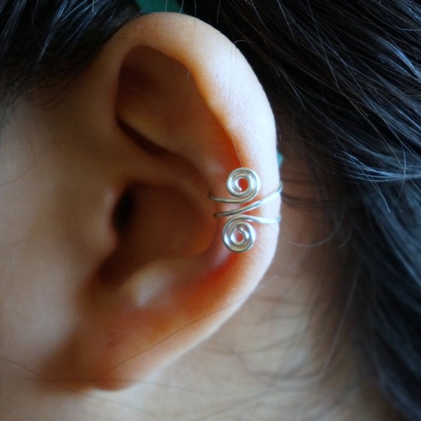 36)No piercing Spiral Ear Cuff. Minimalist Fake ear cuff.