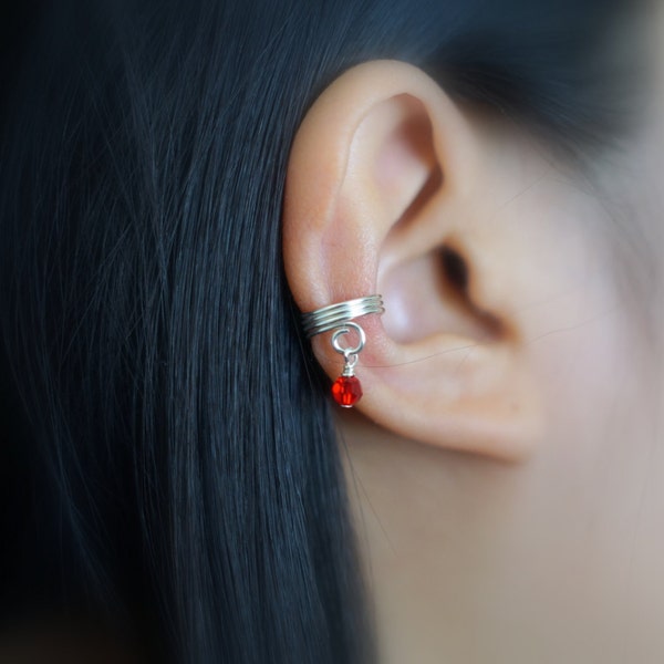 111)Minimalist ear cuff. No piercing Simple Three Bands Ear Cuff with Bead
