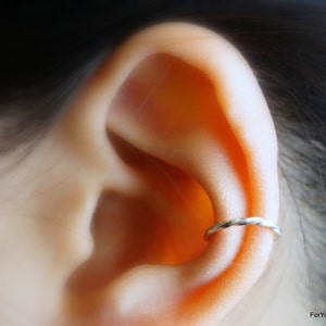 133)Minimalist ear cuff. No Piercing Cartilage Hoop  Sterling Silver Twisted Wire Ear Cuff