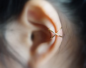 138) Minimalist ear cuff. No piercing Criss Cross Ear Cuff - 14K Gold Filled, Gold Plated.