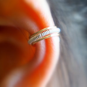 7)No Piercing Wrap EAR CUFF "GOLD".Minimalist earring