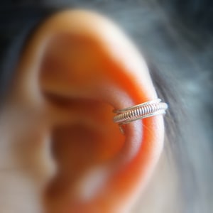 3) Einfache und nette nicht durchbohrte Ohrmanschette I * Silber *
