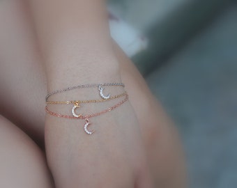 198)Cubic Crescent Moon Charm Bracelet.Minimalist Jewelry.