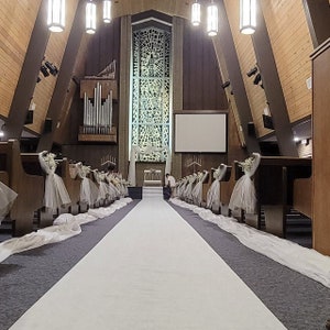 WIDER THAN MOST! 4 ft W x 150 ft L White Aisle Runner Puncture & Moisture Resistant Free shipping
