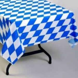 5-Pack Oktoberfest Tablecloths - Blue & White Bavarian Check Vinyl Table Covers