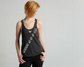 Rising Moon Graphic Tank Top - Gray Boho Sleeveless Tee
