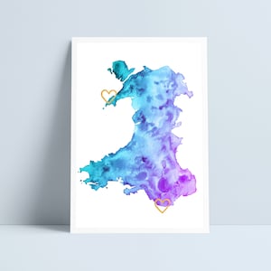 Aangepaste kaart van Wales met handgeschilderde harten door Niki Pilkington / Welshe kaart Wales aquarel gepersonaliseerd