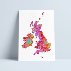 Karte von UK & Irland - pinks by Niki Pilkington