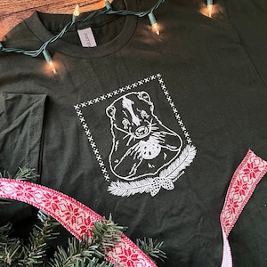 Winter Skunk handprinted shirt | screenprinting | cozy skunk