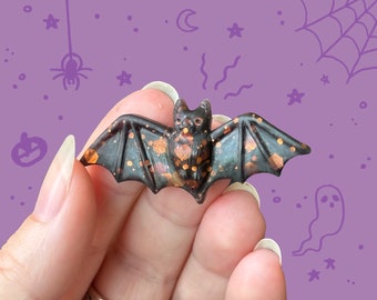 Handmade bat pin - shoe charm - magnet | fridge magnet | spooky season | classic halloween