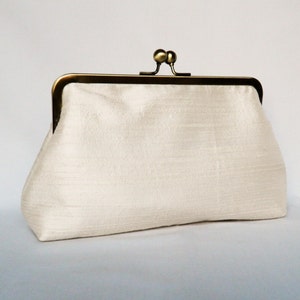 Bridal Purse, Pearl Ivory Silk Clutch Purse, Wedding Clutch Purse, Ivory Silk Clutch, Bride&#39;s Wedding Purse, Handmade Bridal Clutch