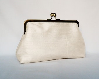 Bridal Purse, Pearl Ivory Silk Clutch Purse, Wedding Clutch Purse, Ivory Silk Clutch, Bride&#39;s Wedding Purse, Handmade Bridal Clutch
