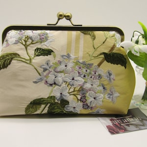 Embroidered Floral Silk Clutch Purse, Bridal Clutch Purse, Wedding Purse, Evening Silk Clutch, Floral Clutch Purse, Handmade Clutch Bag