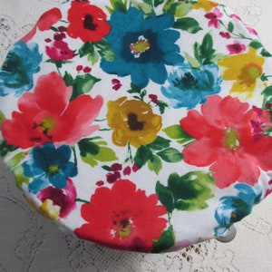 Kitchen Mixer Bowl Cover - Pioneer Woman Vintage Floral Roses - Reversible Elastic Bowl Cover - Red Fan Reverse - Dust Cover