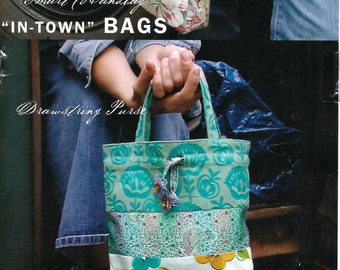 Amy Butler IN-TOWN BAGS Pattern ~ Vintage 2001