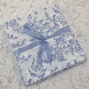 LAURA ASHLEY BETINA Floral Pillowcases Standard Size ~ Like New