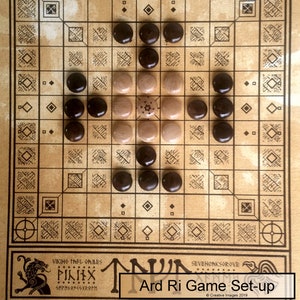 VIKING TAFL GAMES Five Tafl (hnefatafl) Games on One Board and Choose