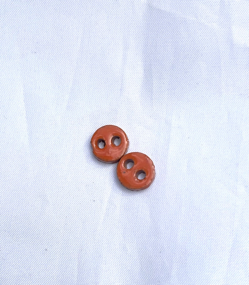 Small Round Button 3/8