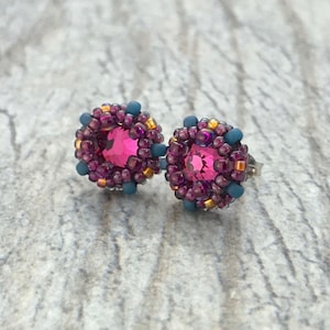 fuchsia crystal post earrings. magenta earrings. bright pink beaded earrings. woven crystal. small studs. fuchsia earrings. dark pink studs