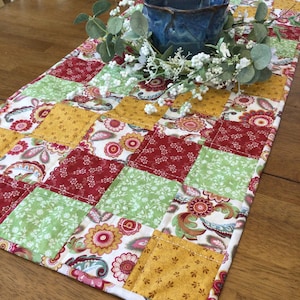 Quilted Floral Table Runner: Handmade Patchwork Table Topper (36x16)