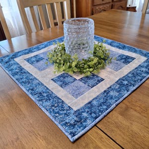 Quilted Christmas Table Topper: Snowflake Winter Decor