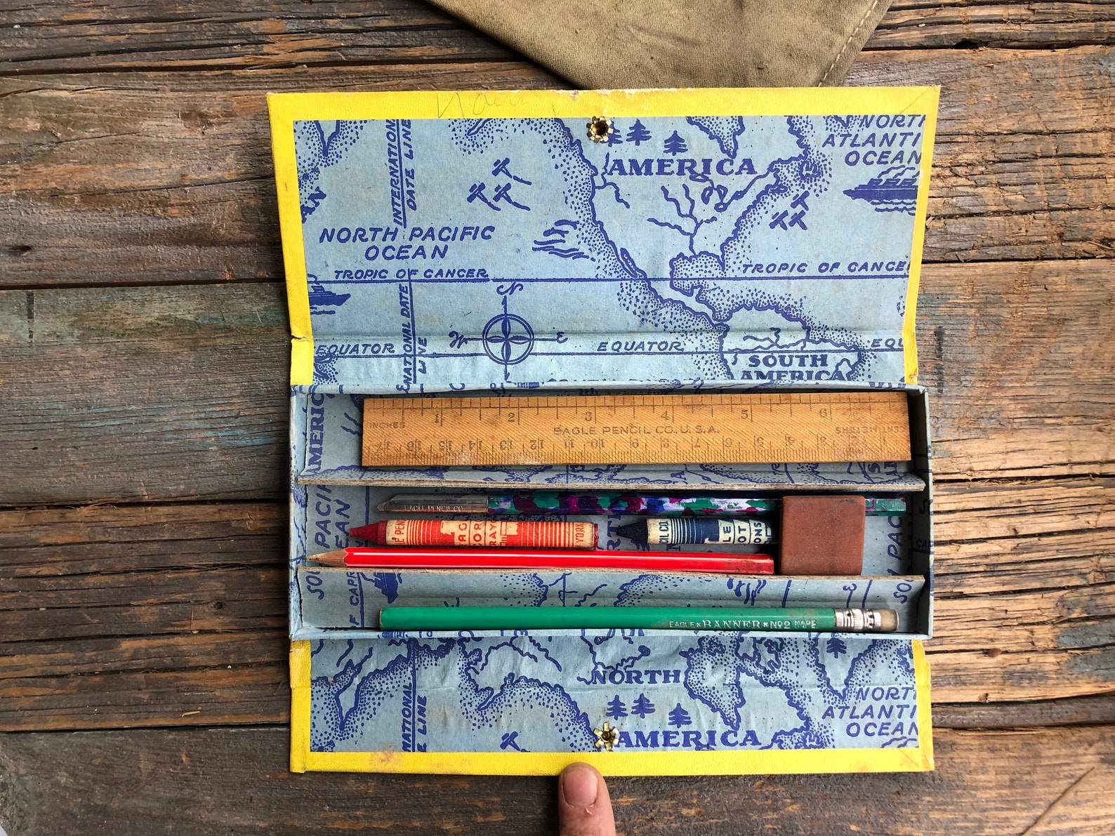 Gullivers Travels Pencil Box Gullivers Travels Collectible Etsy
