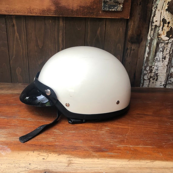 White DOT Helmet With Visor Biker Moped Motorcycle Accessory