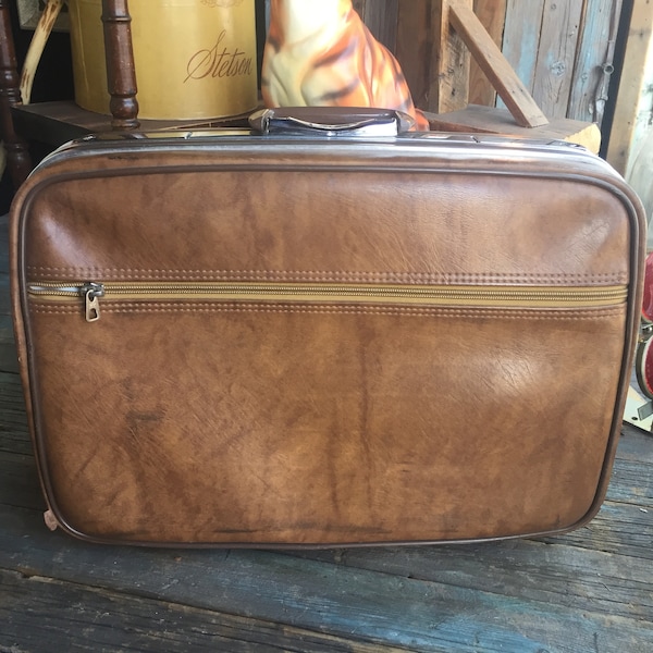 Jetliner Soft Shell Suitcase || 1970s Vinyl Suitcase || Brown Soft Suitcase