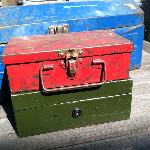 Rustic, Chippy Red Metal Box, First Aid, Vintage Garage, Tool Storage, Industrial Display, Rustic Home Decor