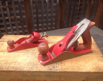 Rustic Red Vintage Hand Planes, Rustic Home Decor, Farmhouse Decor, Vintage Tools, Retro Garage, Carpentry Woodworking