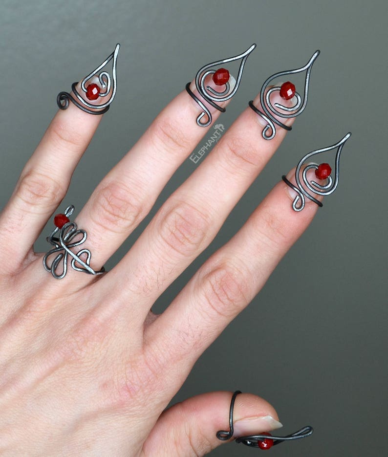 Witch Ring Finger Claws Knuckle Rings Gothic Jewelry Love Arrow Ring Nail Claws Black Iron Ring Witchy Claw Ring Set