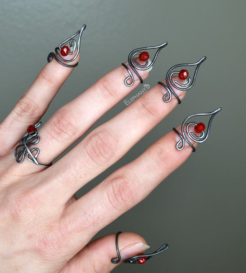 Witch Ring Finger Claws Knuckle Rings Gothic Jewelry Love Arrow Ring Nail Claws Black Iron Ring Witchy Claw Ring Set