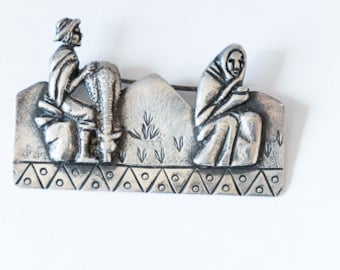 Vintage Mexican Brooch/ pin - sterling silver - old and rare one-of-a-kind