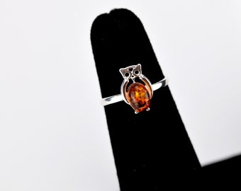 Sterling silver ring with natural Baltic amber- baby ring - toe ring, adjustable ring, 925 sterling silver baby ring, polish amber ring