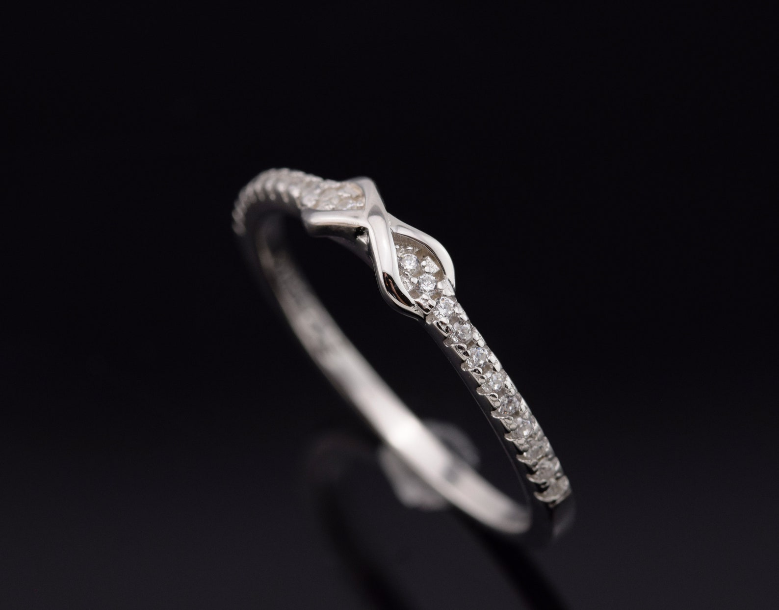 Silver 925 Subtle Ring With White Zircon Infinity Band - Etsy UK