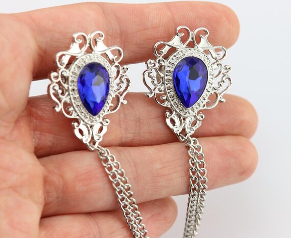 Broche En Alliage Doré Avec Cristal Bleu Et Strass - Style Filigrane - Occasion Comme Neuf