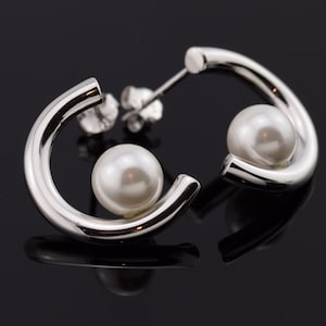 Sterling Silver (925) 8mm Pearl stud earrings, round white pearl, diameter 8mm Perfect gift for her, silver stud earrings, pearl earrings