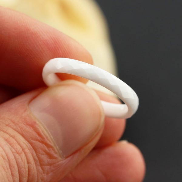 Faceted White Ceramic Ring: Elegant Wedding Band