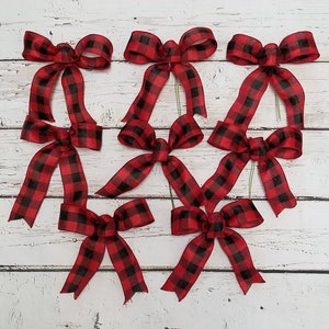 8 Red Black Buffalo Check Bows, Rustic bows, Christmas bows, Christmas Tree Bows, Shoestring Bows