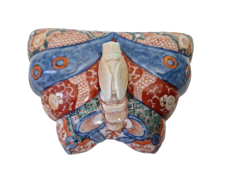 Antique Japanese Imari Butterfly Box with Lucky Cicada Figurine, 19th Century Asian Art Porcelain Dish